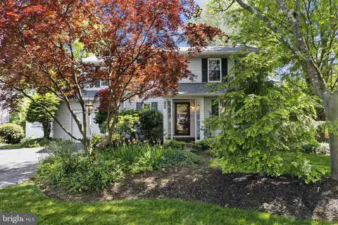 278 Burgundy Ln, Newtown, PA 18940