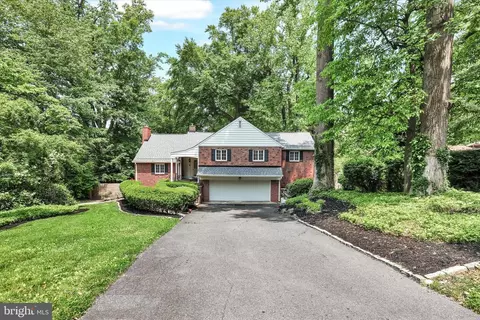 32 Crown Ter, Yardley, PA 19067
