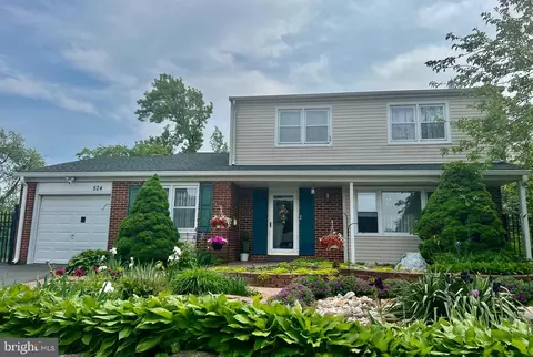824 Hanford Rd, Fairless Hills, PA 19030