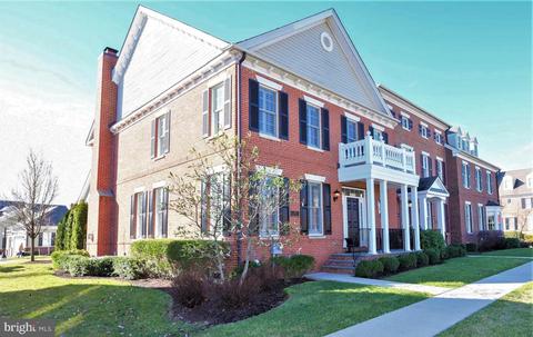 135 Mcginley Aly, Newtown, PA 18940