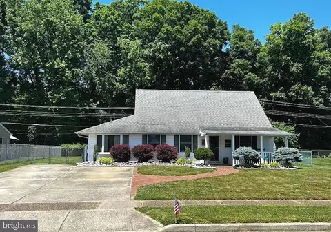 57 Cobalt Ridge Dr N, Levittown, PA 19057