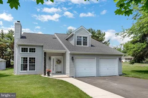 1608 Mulberry Cir, Warminster, PA 18974