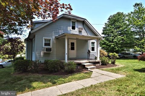 71 Spring Ave, Holland, PA 18966