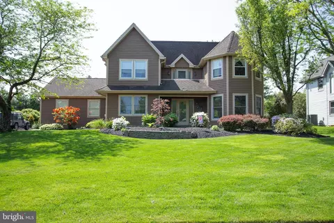 1712 Fairway Dr, Jamison, PA 18929