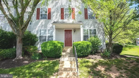 5491 Rinker Cir #310, Doylestown, PA 18902