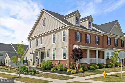 4854 W Blossom Dr, Doylestown, PA 18902