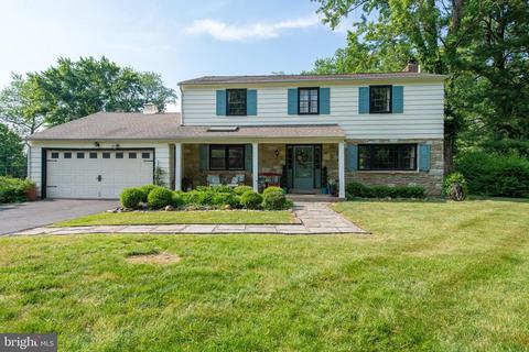113 Green Valley Rd, Langhorne, PA 19047