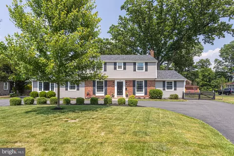 100 N Main St, Yardley, PA 19067