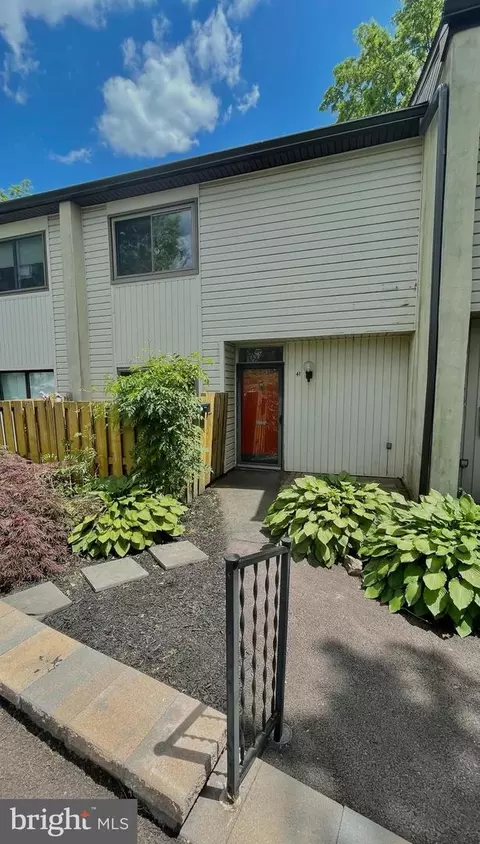 41 Centennial Rdg, Telford, PA 18969