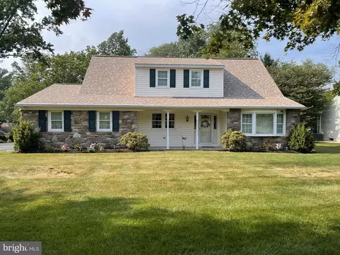 103 Doe Run Dr, Southampton, PA 18966