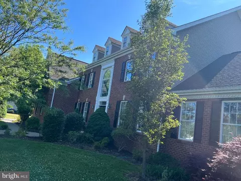 226 Cecelia Acres Dr, Southampton, PA 18966