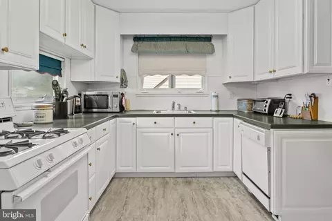 847 Phillips Rd, Warminster, PA 18974 photo 8