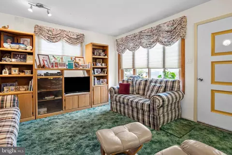 847 Phillips Rd, Warminster, PA 18974 photo 4