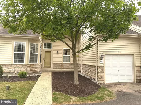 1004 Fairfax Ct #88, Warrington, PA 18976