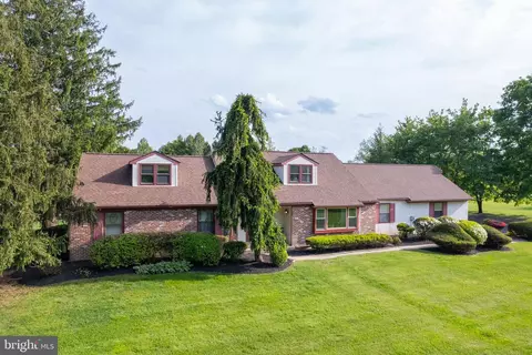 173 Pine Ln, Newtown, PA 18940