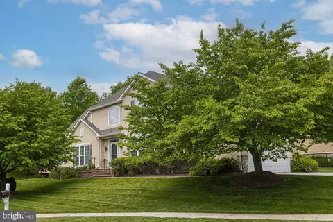 15 Beidler Dr, Washington Crossing, PA 18977