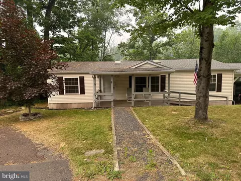 6 Ash, Quakertown, PA 18951