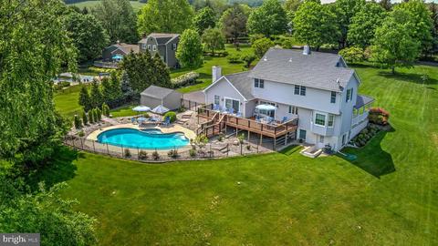 2245 Rowland Rd, Coopersburg, PA 18036