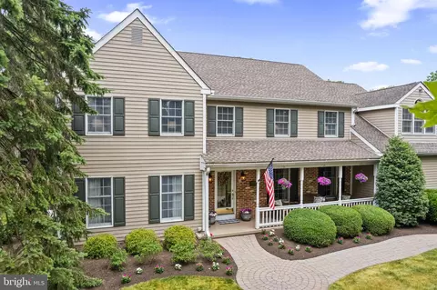2833 E Fox Chase Cir, Doylestown, PA 18902