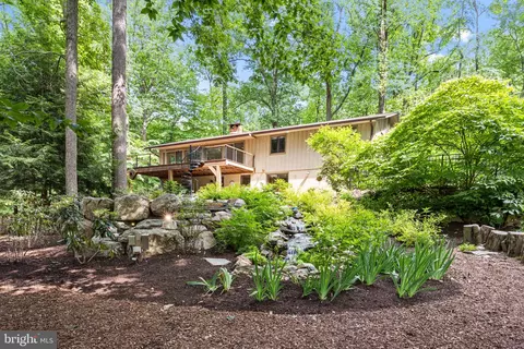 6975 Upper York Rd, New Hope, PA 18938