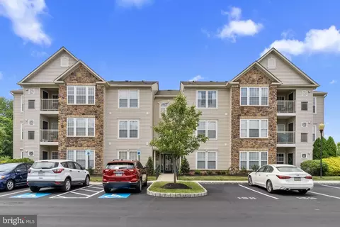 1511 Moore St #304, Bristol, PA 19007