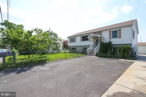 2253 New York Ave, Bensalem, PA 19020