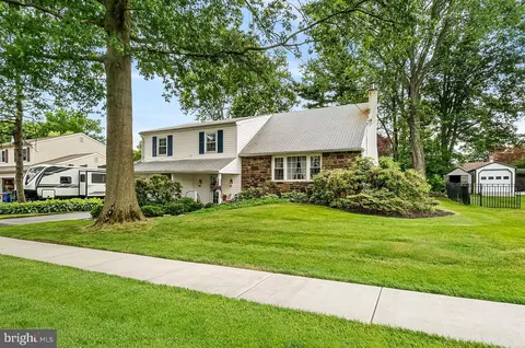 198 Share Dr, Morrisville, PA 19067