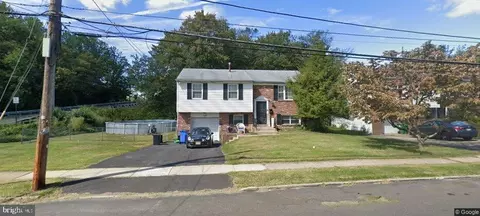 2638 Carter Rd, Feasterville Trevose, PA 19053