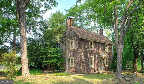 190 E Dark Hollow Rd, Pipersville, PA 18947