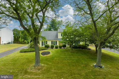 57 Carol Ln, Richboro, PA 18954