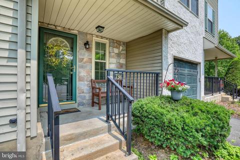 734 Willopenn Dr, Southampton, PA 18966
