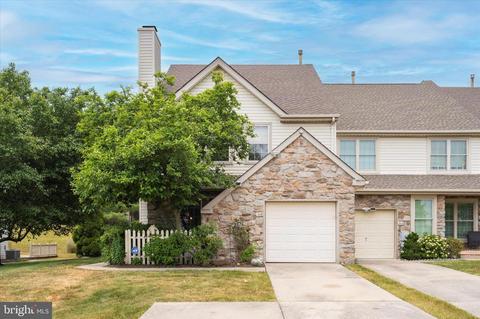 318 Wyndale Dr, Chalfont, PA 18914