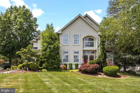 1730 Hampton Dr, Jamison, PA 18929