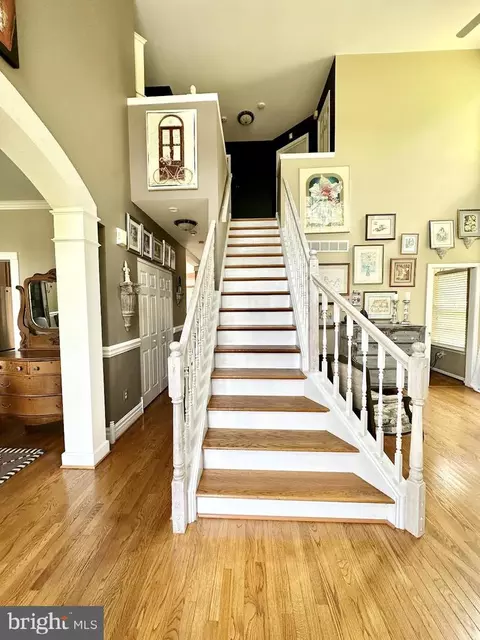 1730 Hampton Dr, Jamison, PA 18929 photo 2