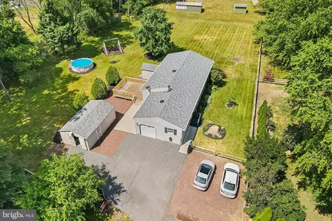 220 E Mill St, Quakertown, PA 18951