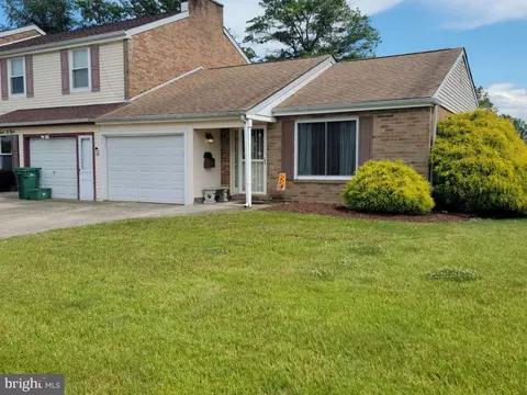 6301 John Hancock Ct, Bensalem, PA 19020