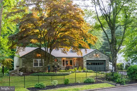 811 Beech Rd, Feasterville Trevose, PA 19053