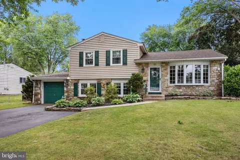 10 Riverdale Rd, Yardley, PA 19067