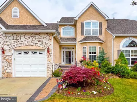 67 Betts Dr, Washington Crossing, PA 18977