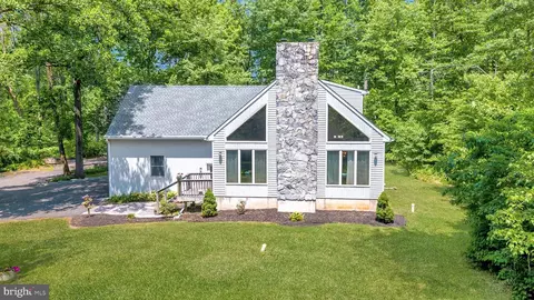 113 E Cherry Rd, Quakertown, PA 18951