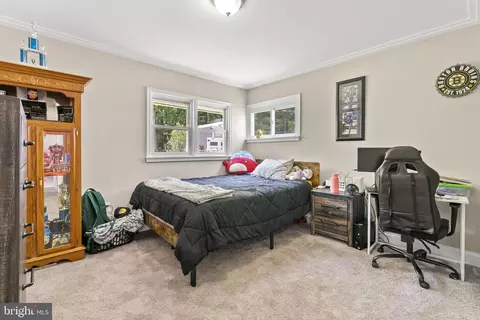 40 Ruby Ln, Levittown, PA 19055 photo 23