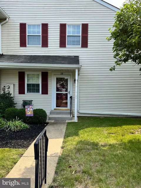 29 Belmont Sta, Southampton, PA 18966
