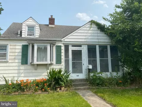 425 Hillcrest Ave, Morrisville, PA 19067