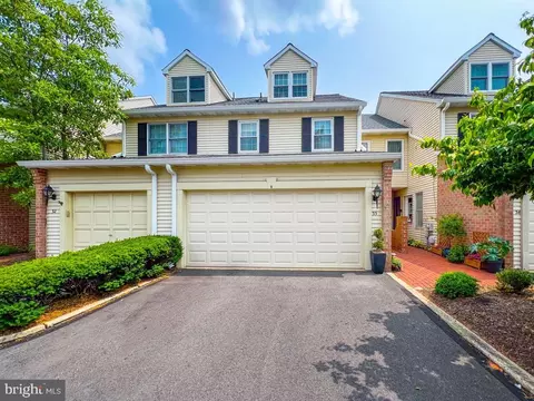 33 Sutphin Pnes, Yardley, PA 19067