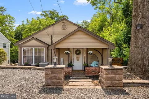2051 Summit Ave, Feasterville Trevose, PA 19053