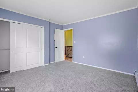 47 Farmbrook Dr, Levittown, PA 19055 photo 13