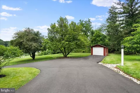 Exterior - 1345 Clearview Dr, Jamison, PA 18929 photo 15 of 16