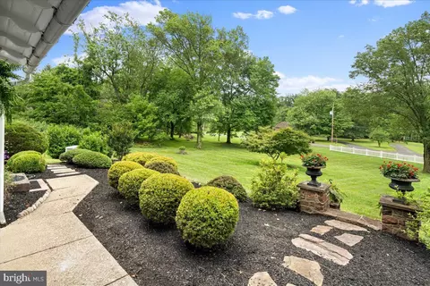 Exterior - 1345 Clearview Dr, Jamison, PA 18929 photo 5 of 16