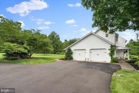 Exterior - 1345 Clearview Dr, Jamison, PA 18929 photo 14 of 16