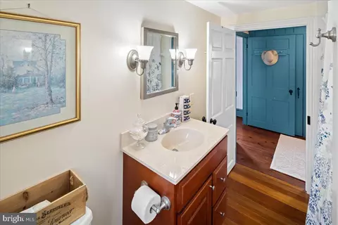 Bath - 1345 Clearview Dr, Jamison, PA 18929 photo 3 of 4